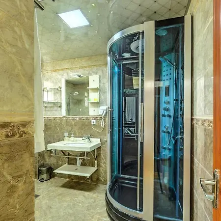 Koko Hills בית הארחה