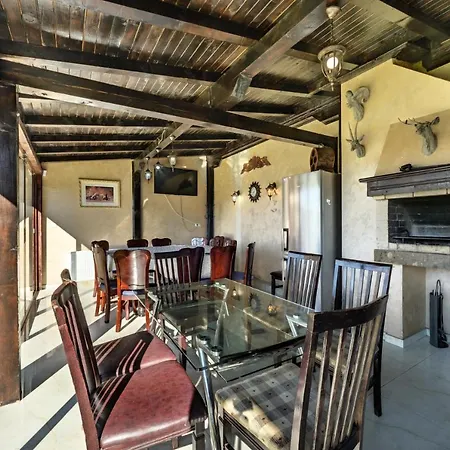Koko Hills Guest house 2*