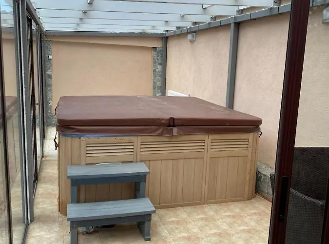 Koko Hills Gæstehus 2*